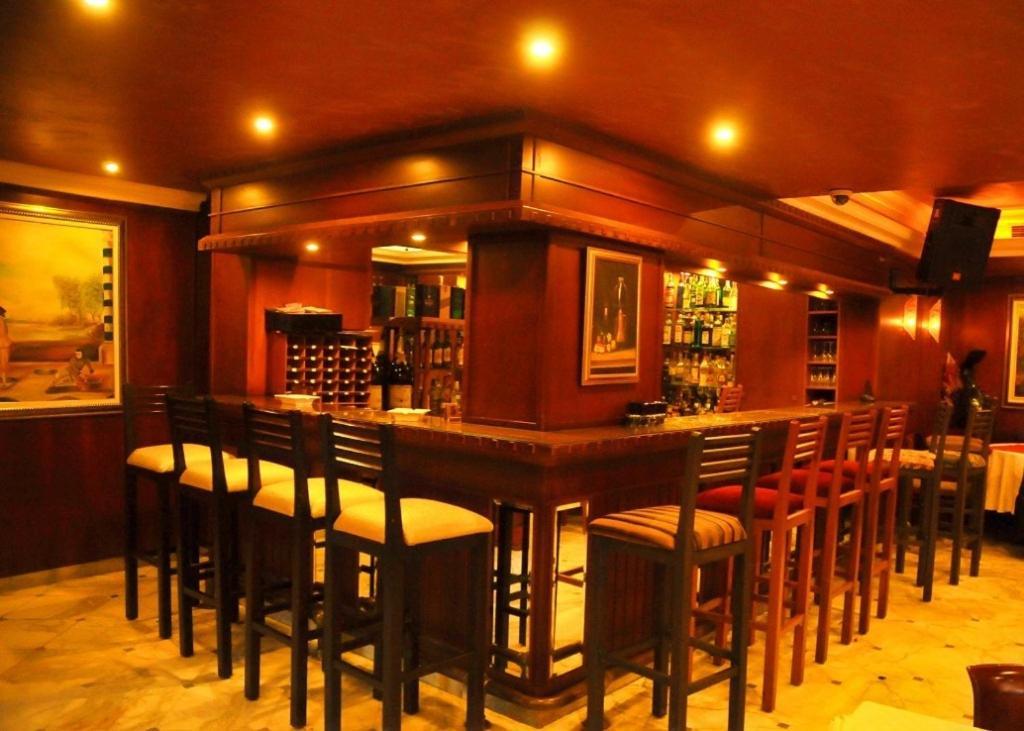 Legend Hotel เบรุต ภายนอก รูปภาพ