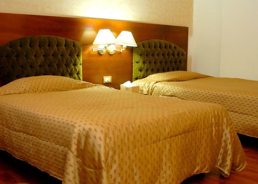 Legend Hotel เบรุต ภายนอก รูปภาพ